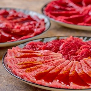 【大人の無限焼肉セット】飲み放題付き！新商品「大人の無限カルビ」「大人の無限サガリ」をご提供！更に厳選タンや神谷商店の厳選ホルモンを含むセットをドリンク代金も込みでご提供！